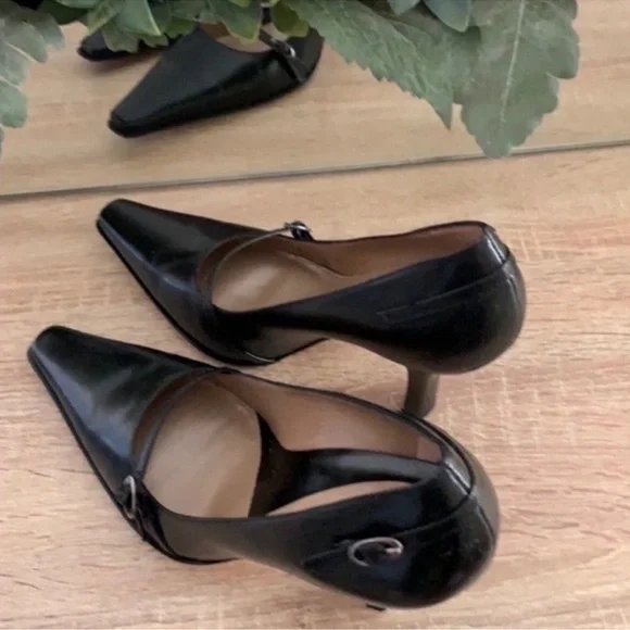KENNETH COLE NEW YORK BLACK HEELS SIZE 7.5 - Picture 2 of 13